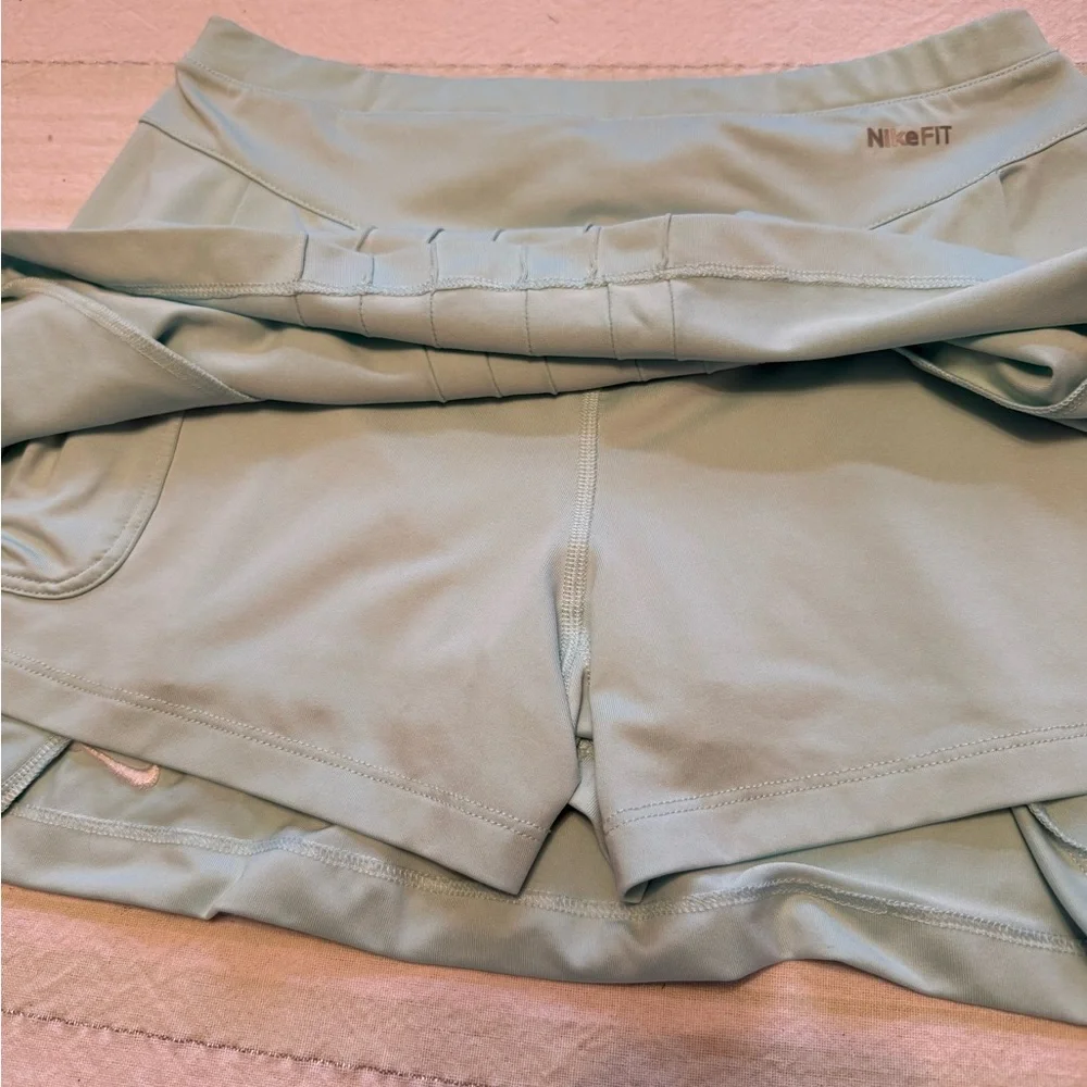 Nike Women's‎ Mint Green Skort